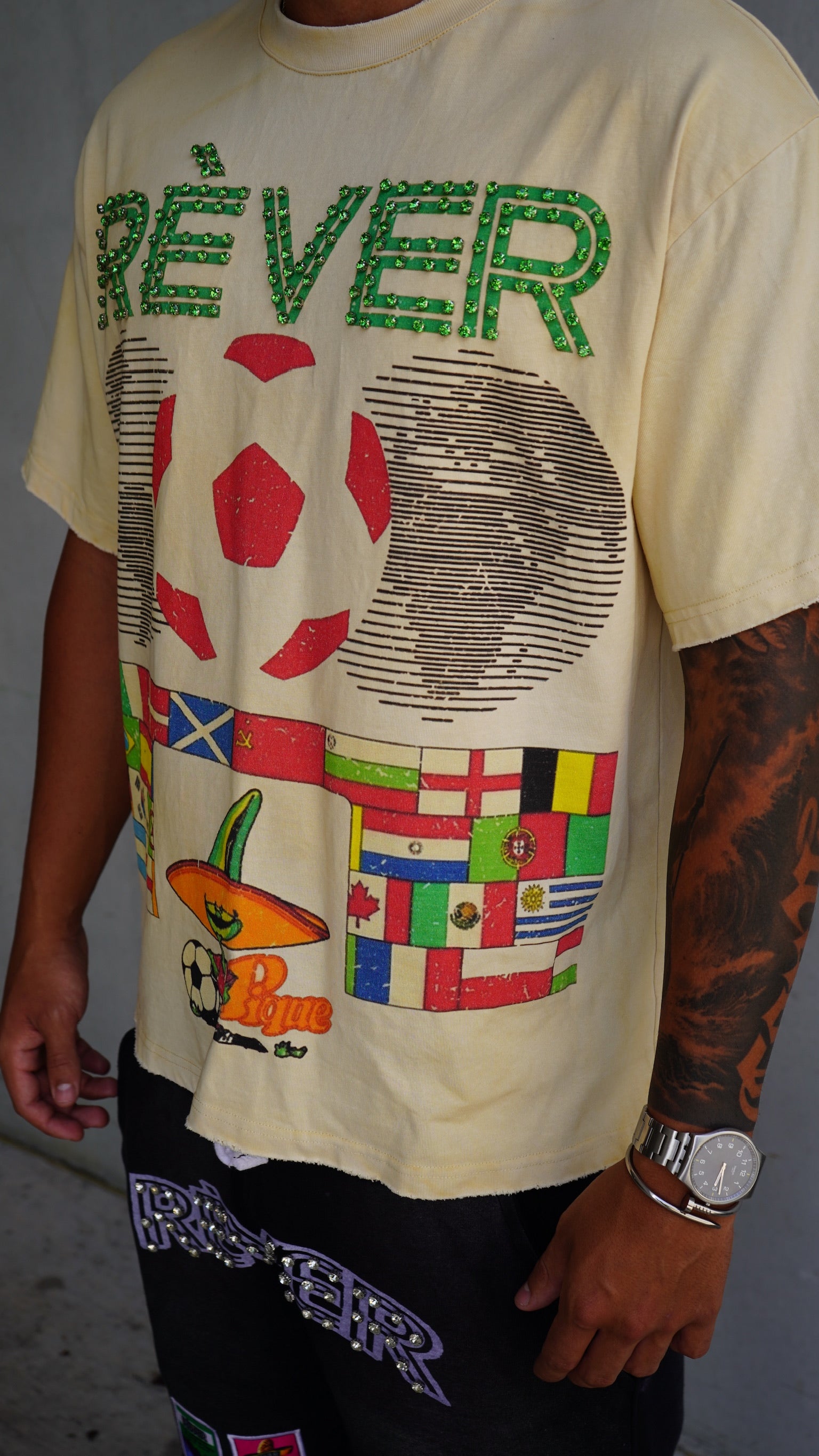 Le Monde Tee